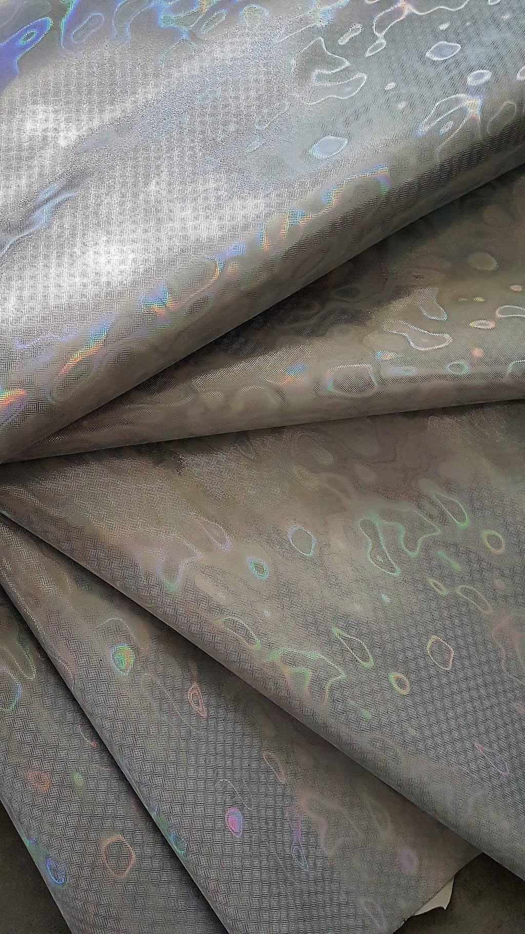 Silver HOLOGRAPHIC leather skin, iridescent metallic suede goatskin, perfect for hobbists B17090-MT-ST La Garzarara