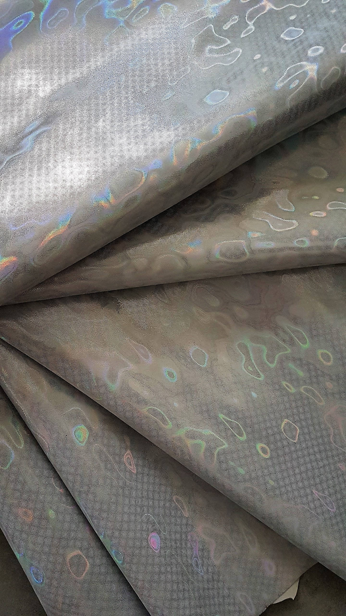 Silver HOLOGRAPHIC leather skin, iridescent metallic suede goatskin, perfect for hobbists B17090-MT-ST La Garzarara