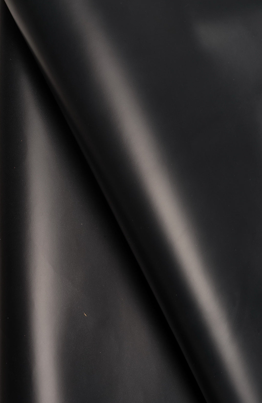 Night blue BRUSH OFF leather hide, semi glossy smooth calfskin, solid color stiff cowhide for crafting B18695-TU La Garzarara