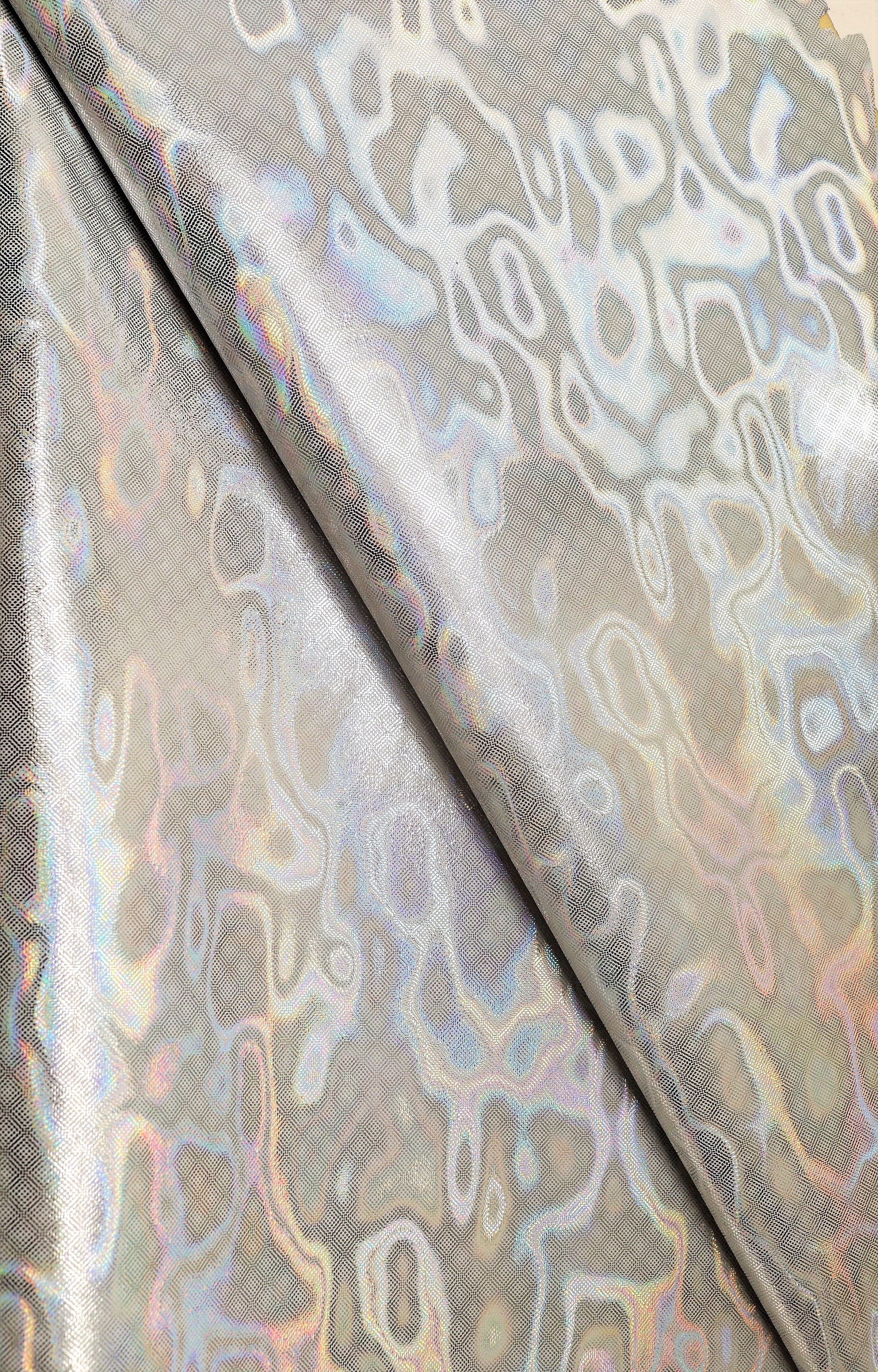 Silver HOLOGRAPHIC leather skin, iridescent metallic suede goatskin, perfect for hobbists B17090-MT-ST La Garzarara