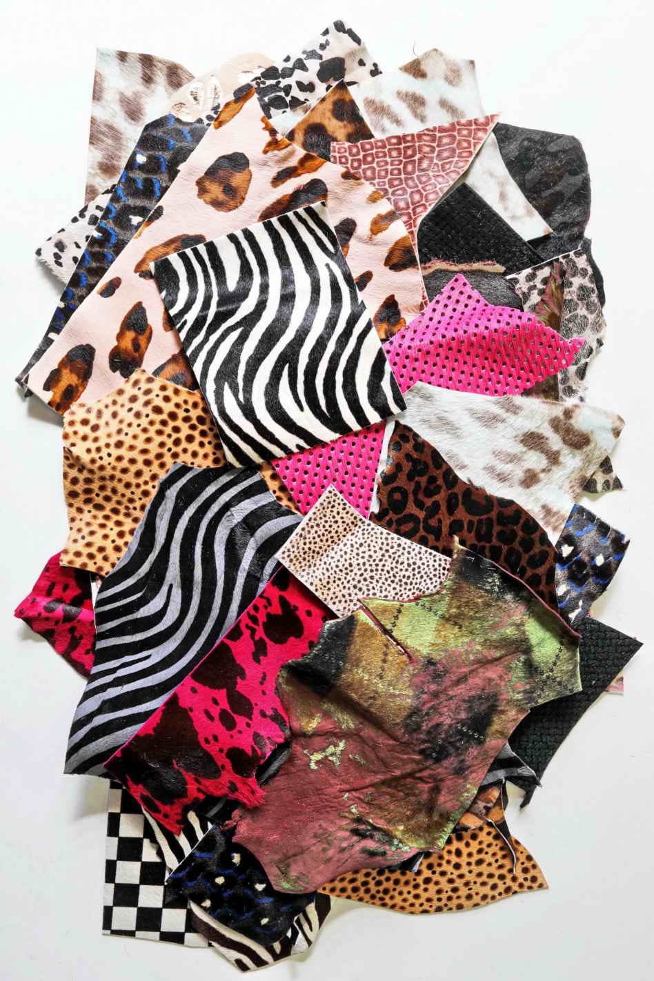 Cavallino Leather Pieces, Printed Hair On Scraps, Patterned Cowhide, Animal prints pony Offcuts for Earrings and Crafts B006 La Garzarara