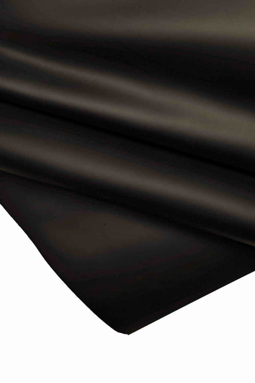Black Burnished Leather Hide, matt Rub Off cowhide, smooth Matt calfskin, quite stiff, ideal for crafting 1.8-2.0 mm B10997-TB La Garzarara