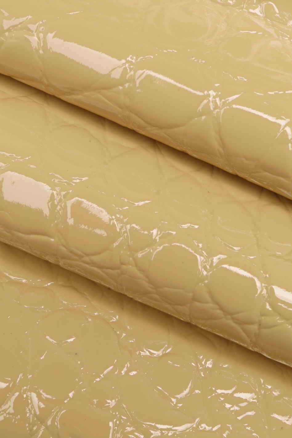 Beige nude PATENT leather hide, glossy crocodile embossed croco leather for handbags shoes accessories B12224-ST