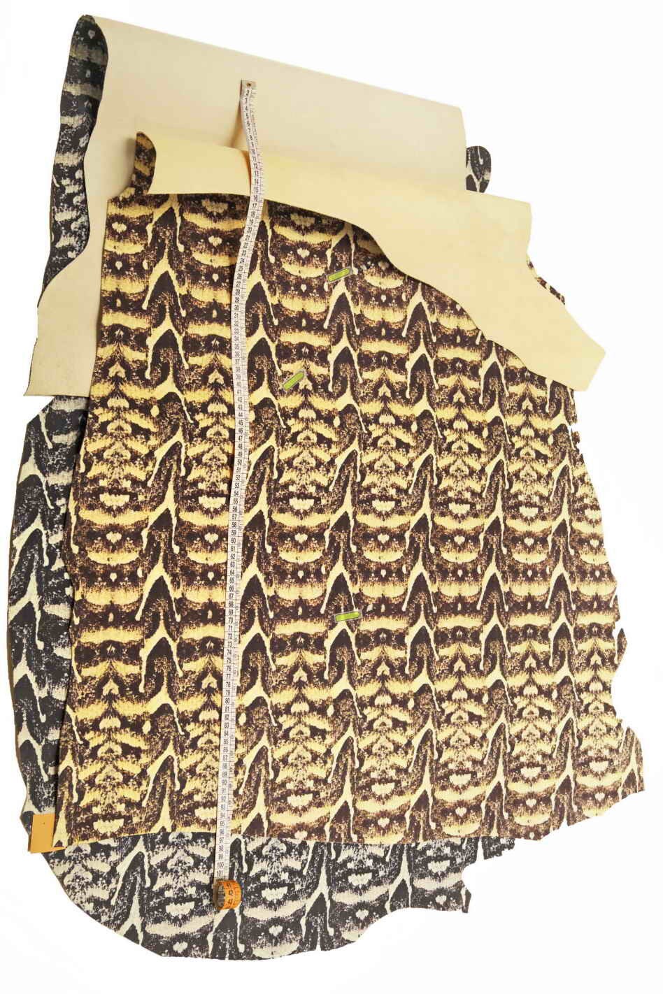 SNAKESKIN Cowhide hide – Jungle PYTHON Print Beige Grey Black Textured Reptile skin B12329-ST La Garzarara