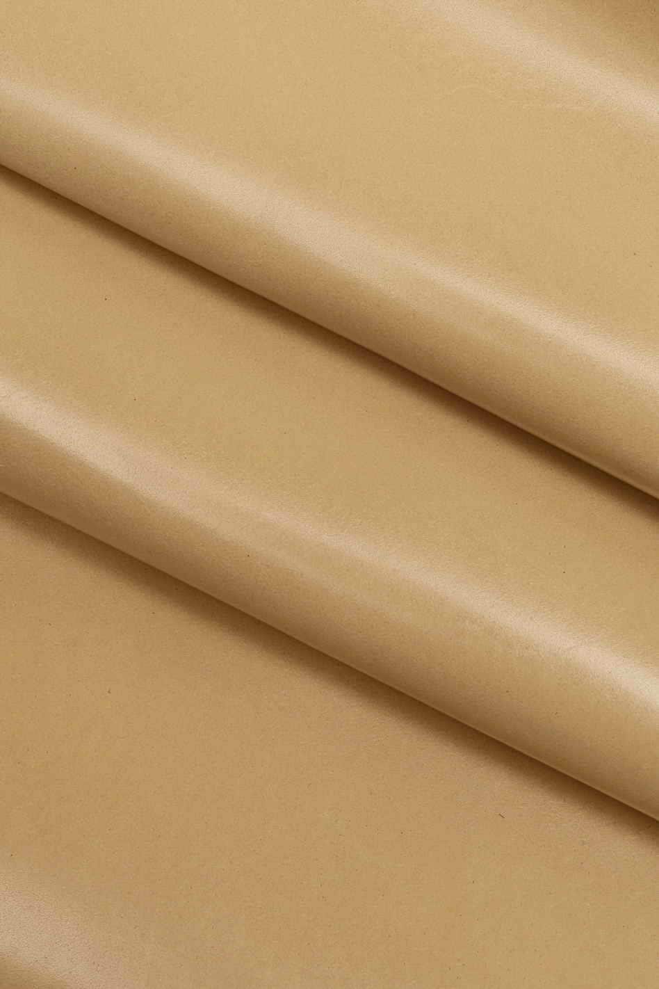 Natural Color Leather, High-Quality Full Grain Calfskin, Glossy Beige Hide with Slightly Stiff Texture B13097-TU La Garzarara