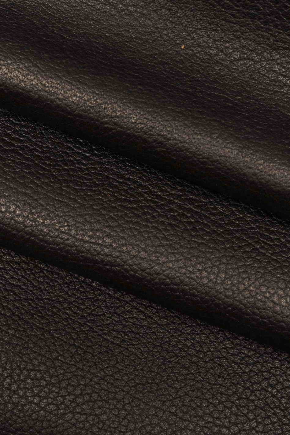 Premium Pebble Black cowhide leather hide, fine grain cow, matt selected soft calfskin for crafting. 1.3 - 1.5 mm B17643-TB La Garzarara