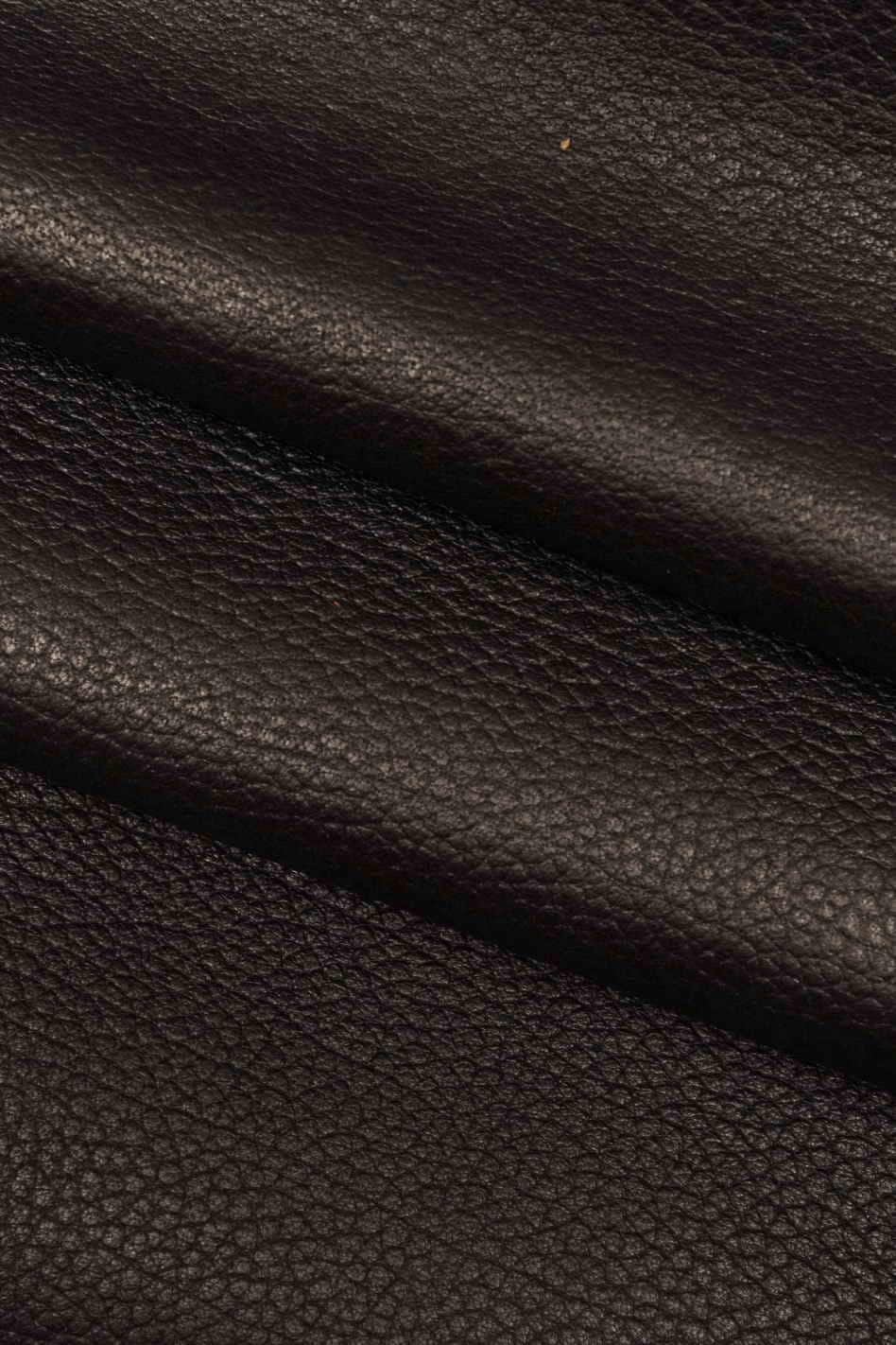 Premium Pebble Black cowhide leather hide, fine grain cow, matt selected soft calfskin for crafting. 1.3 - 1.5 mm B17643-TB La Garzarara