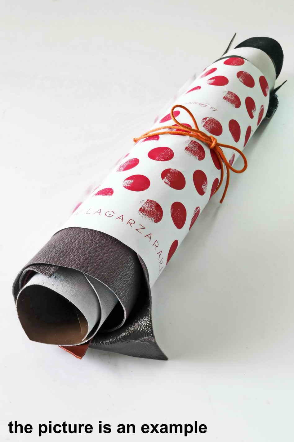 Patent Dark colors Offcuts leather, smooth pearled naplak scraps, renmants leather 16x16" / 40x40 cm AMZ41 La Garzarara