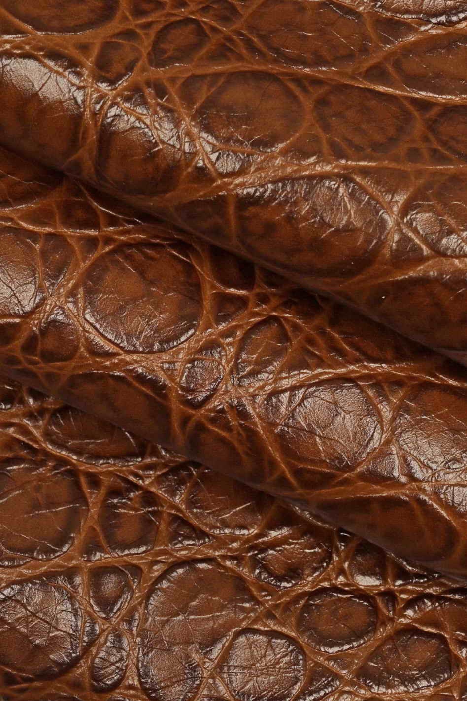 BROWN CROCODILE embossed leather hide, brown crock printed calfskin, slightly wrinkled, glossy, soft skin B14015-ST La Garzarara