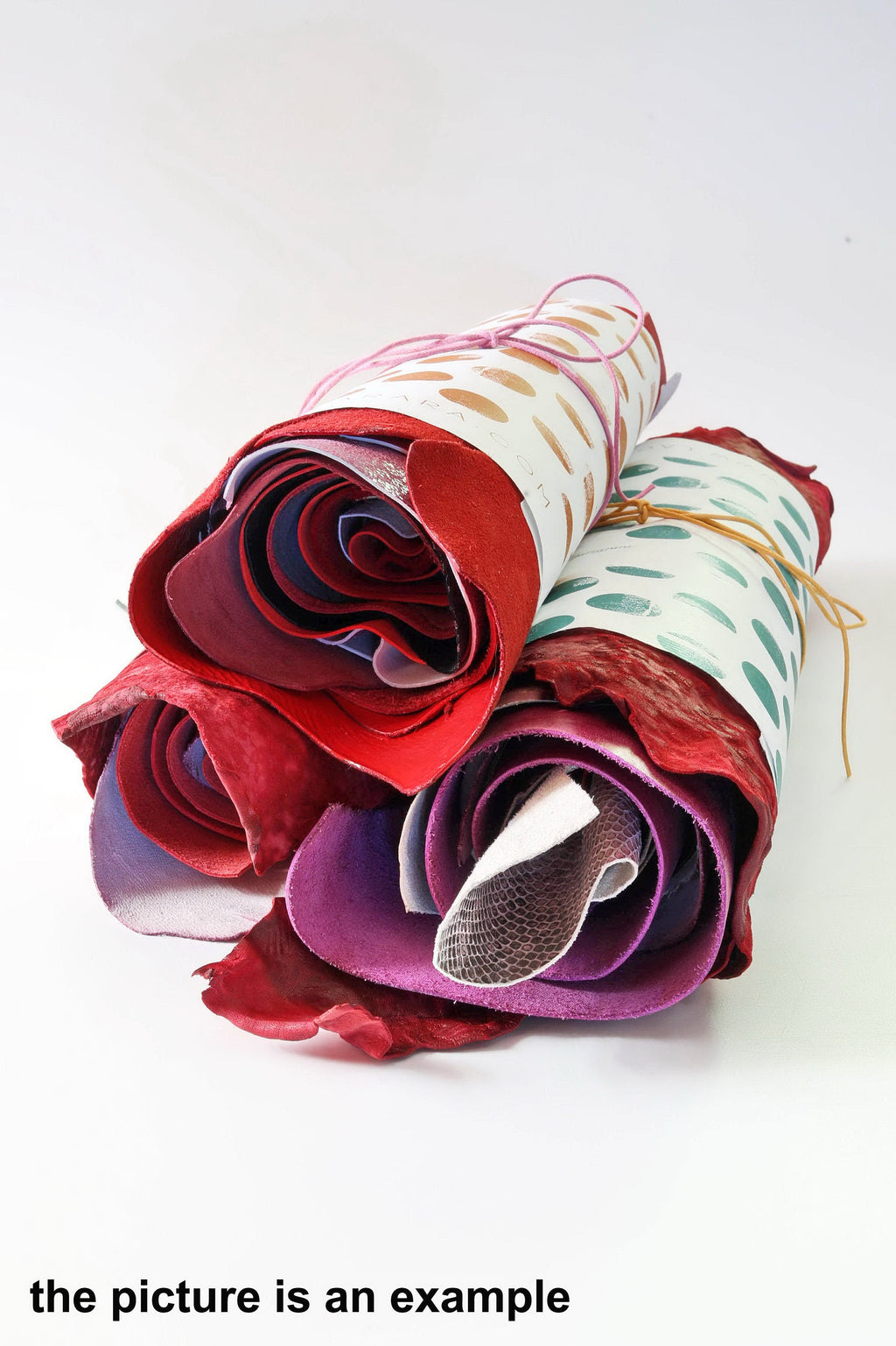 Mix LEATHER scraps - RED and PINK tones - fancy textures and softness various, italian leather pieces 1 lbs- 1,7 lbs- 2 lbs- 4 lbs B083/B