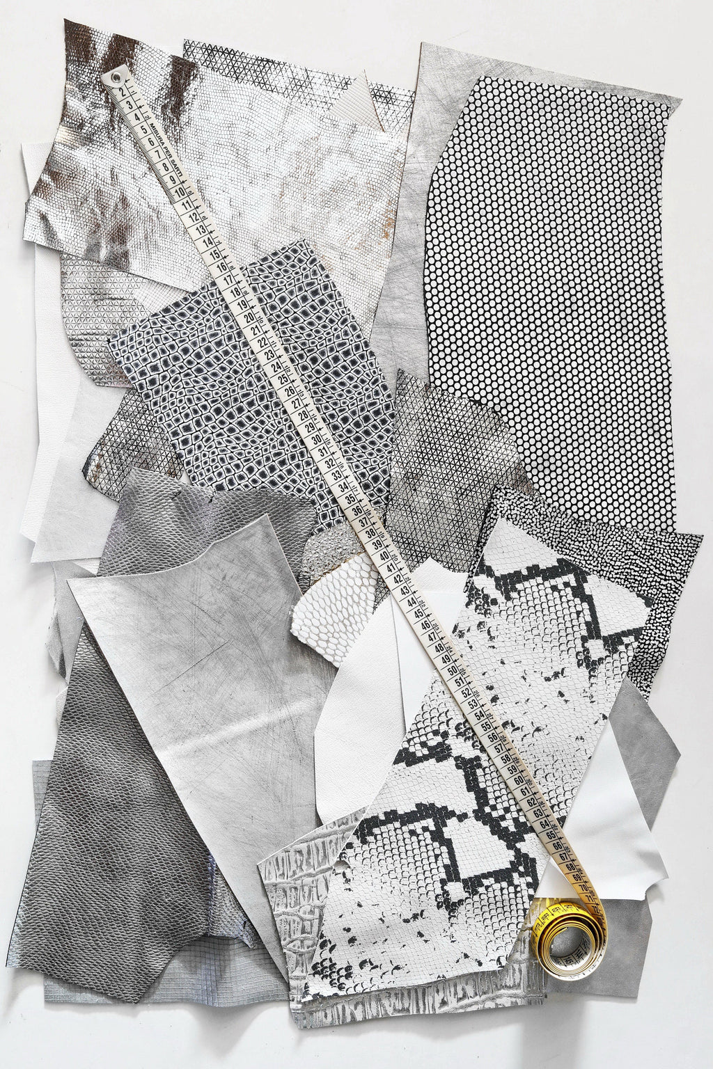 Neutral Leather Scraps, 5x6 White Grey Silver Craft Pieces, Assorted Finishes and Textures0.300–1 kg B056 Garzarara