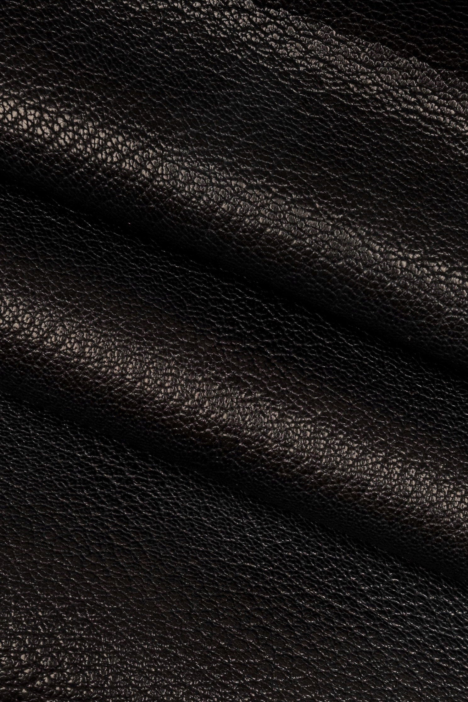 BLACK GRAINY leather hide, tiny pebble grain goatskin, soft sporty skin, 1.5 - 1.7 mm B14194-TB La Garzarara