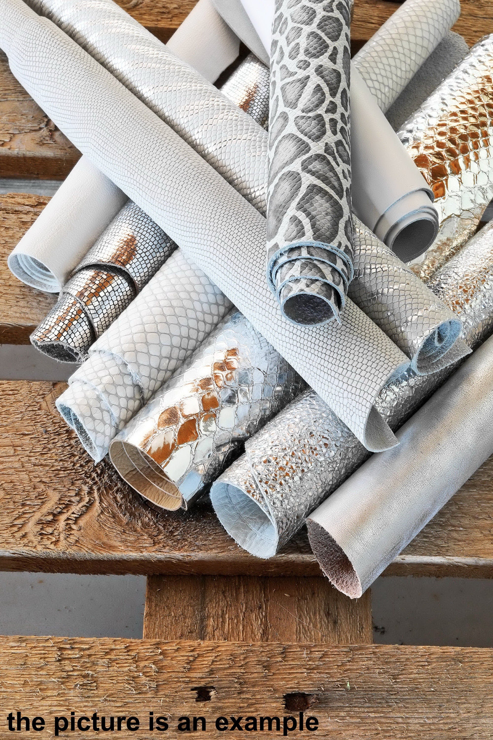 Assorted White Silver LEATHER Scraps, Pieces for Crafts, Remnants for Sewing sold by weight B085/B La Garzarara