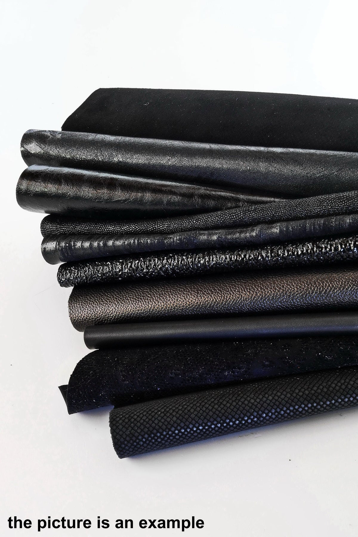 Black LEATHER scraps pieces, mixed printed and textured renmants pieces for crafts, assortment offcuts leather B090/B La Garzarara