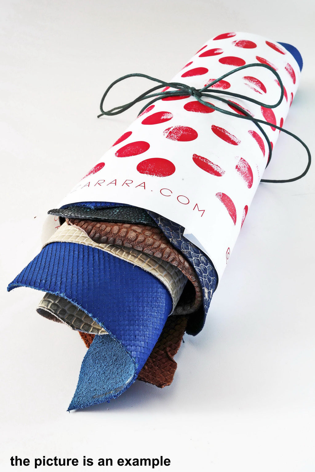 Exotic leather scraps, python crocodile lizard renmants leathers, mix embossed offcuts leather 1 kg B098 B La Garzarara