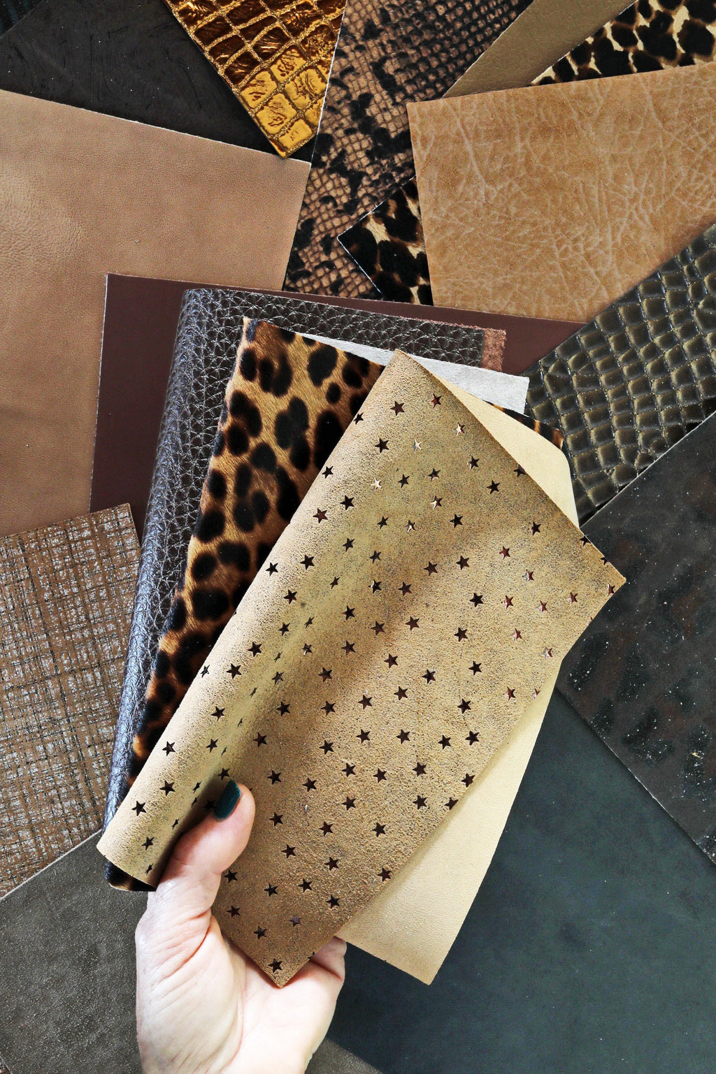 6 leather sheets TAN and BROWN, pre cut leather pieces random selection, mix metallic, printed cut off B14386-PZ La Garzarara