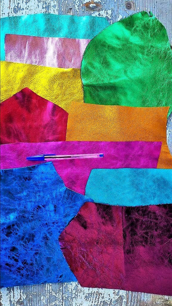 10 Selected leather scraps, RANDOM selection, colorful METALLIC 10 bright tones, approx size 6x5" / 15x12 cm each piece La Garzarara