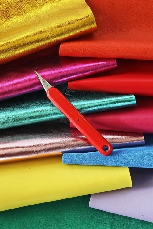 Bright color leather scraps, random mix of smooth laminated and suede leather in vivid tones , colorful renmants 0.5 1 kg B105 B LaGarzarara