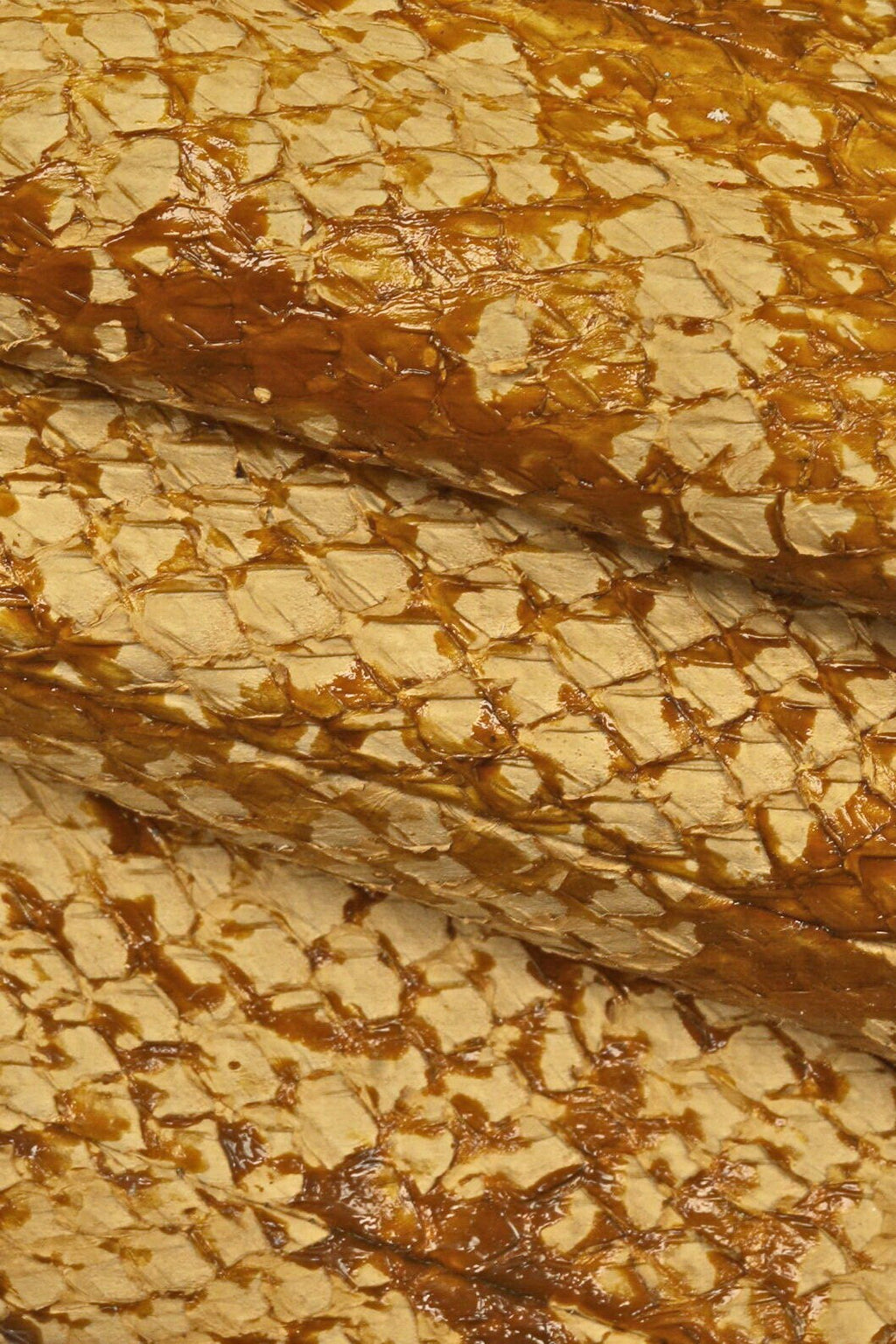 Beige Salmon Leather Hide – Glossy Brown Abstract Pattern, Unique Textured Handcrafted Leather for CraftingB14736-DM La Garzarara