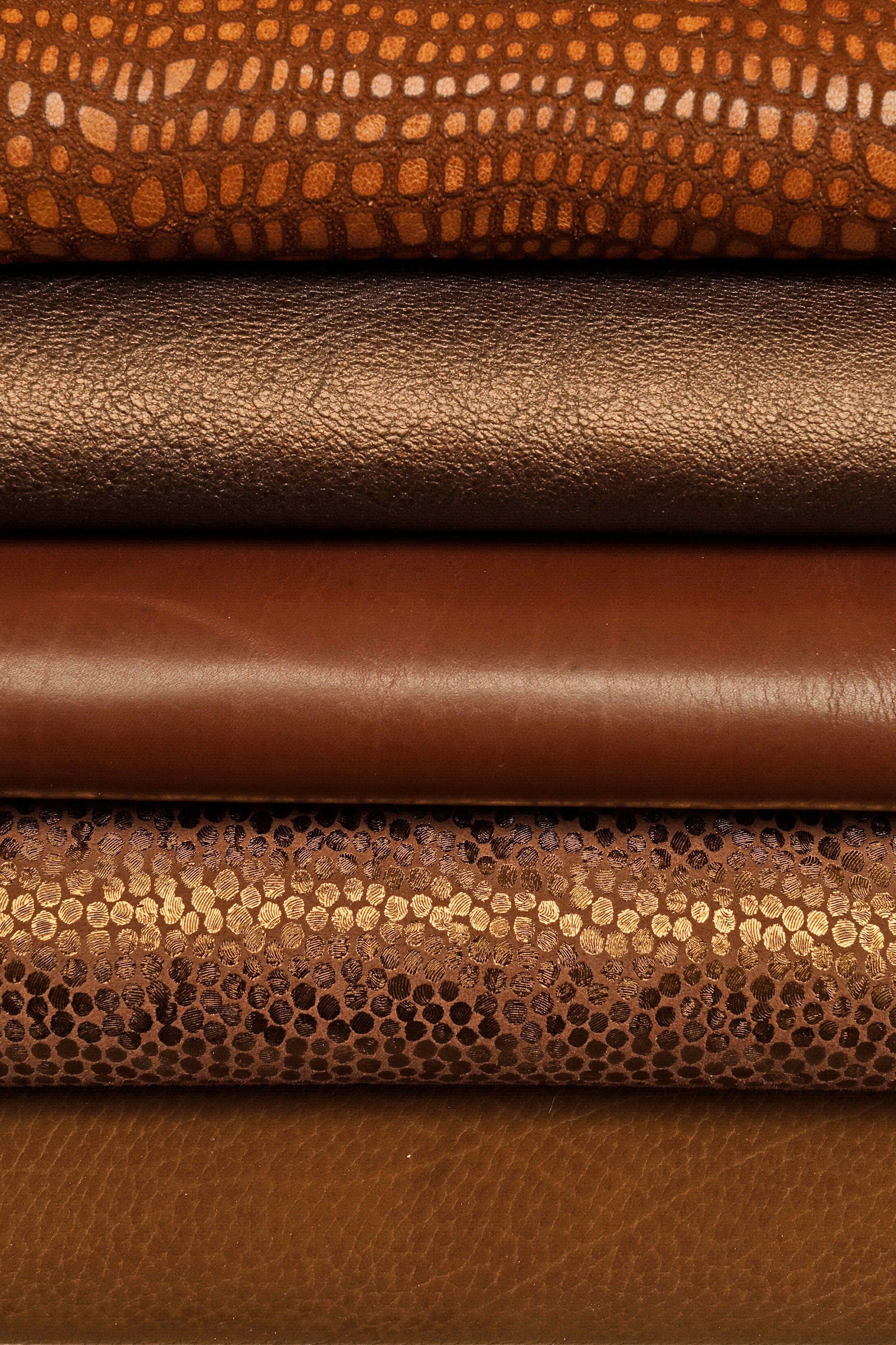 Brown Cognac Tan leather hides bundle, deal of 10 printed smooth metallic skins, random selection B14839-ST La Garzarara