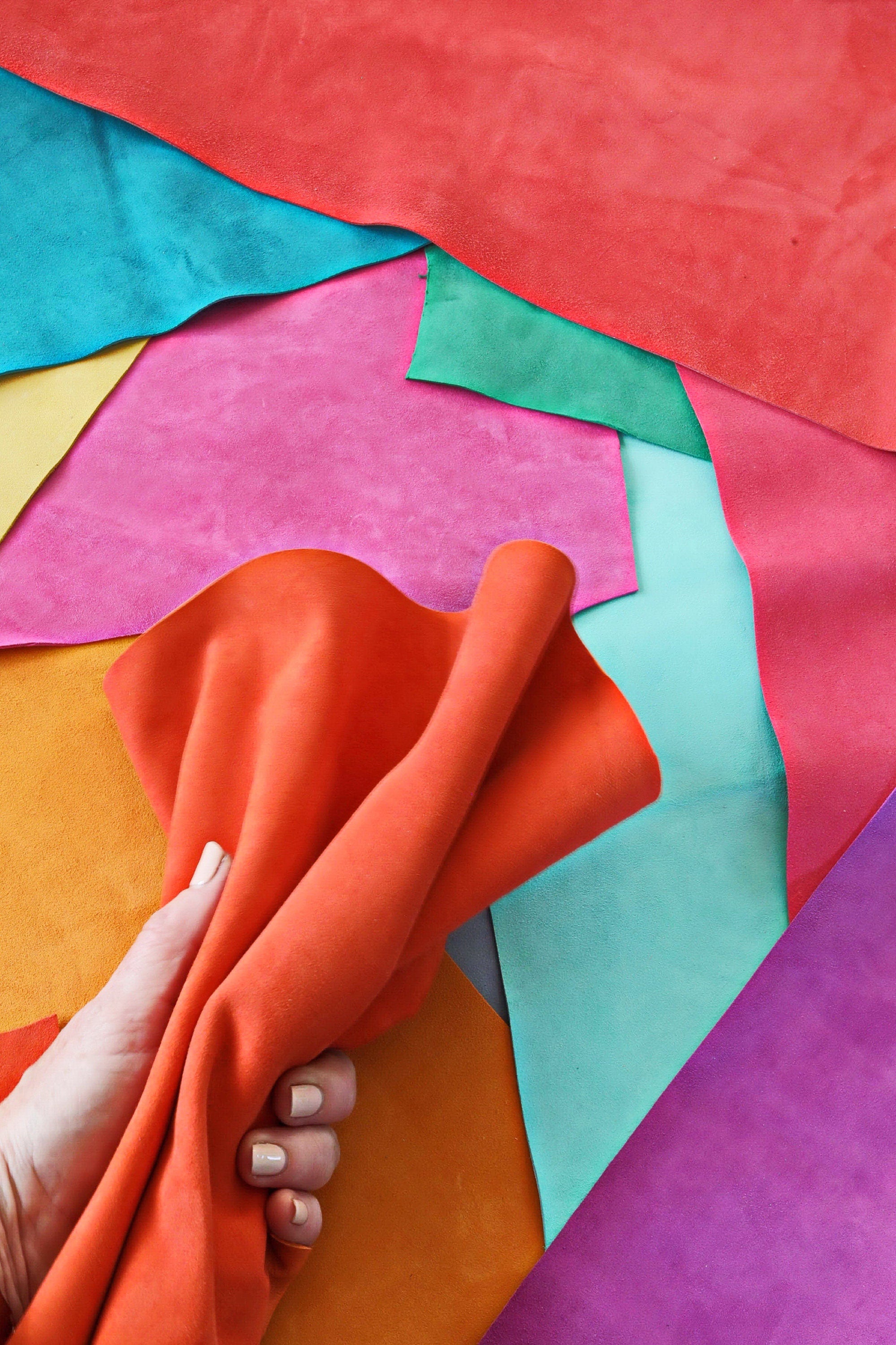 Leather scraps - SUEDE in bright colors, smooth, solid colors, random assortment 10 italian leather pieces B107 La Garzarara