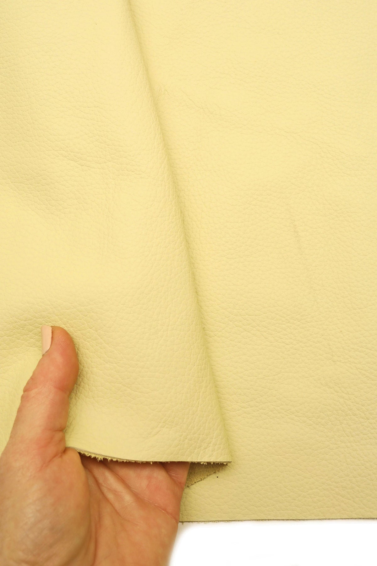 UPHOLSTERY italian genuine leather cow hides for furnitures, sofas, cars and yachts, also handbags B15055-TU La Garzarara