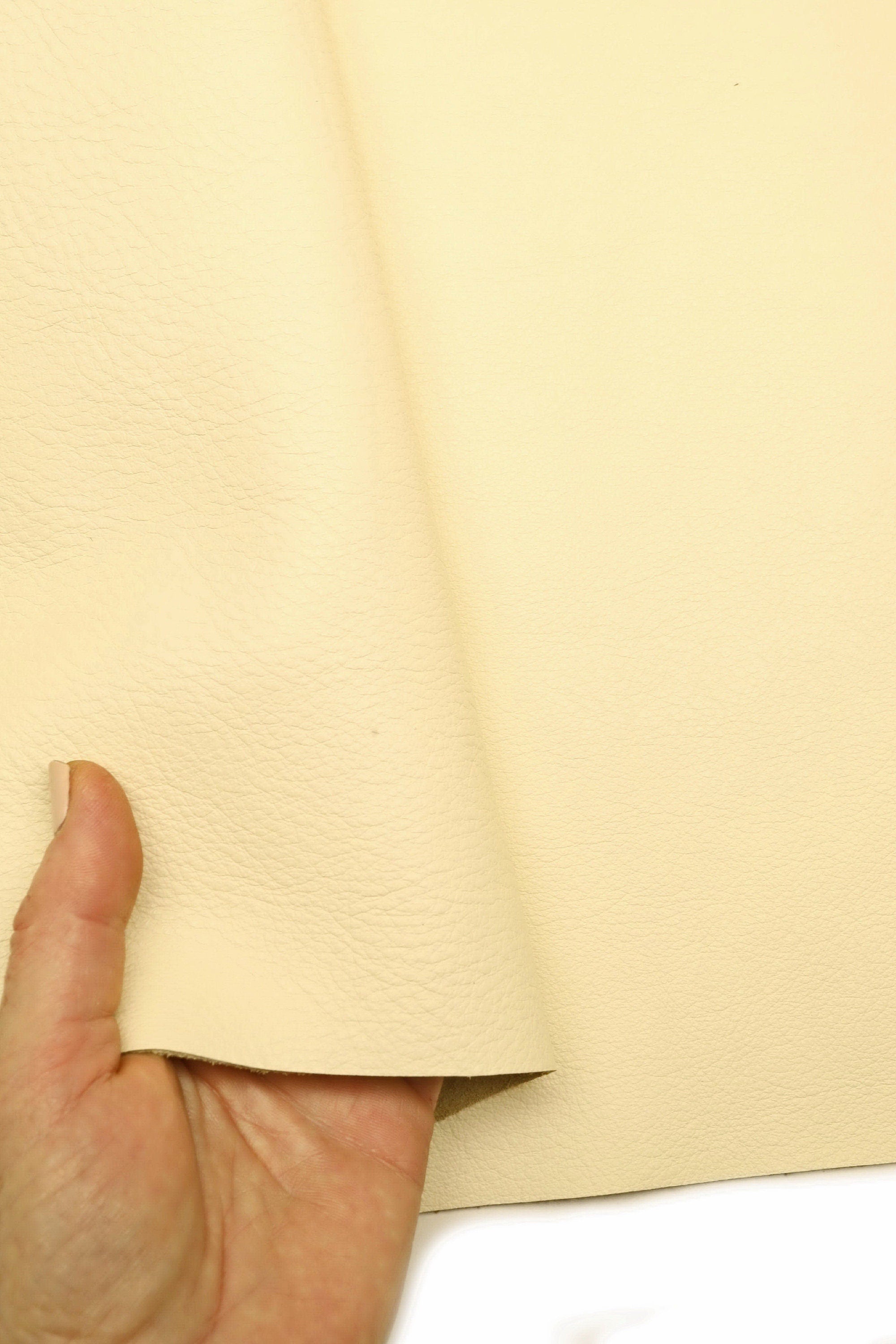 UPHOLSTERY italian genuine leather cow hides for furnitures, sofas, cars and yachts, also handbags B15055-TU La Garzarara
