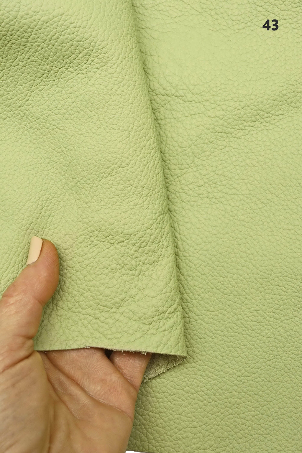 Leather for fornitures, italian genuine full hide leather cow for sofas, cars and yachts and big handbags B15054-TU La Garzarara