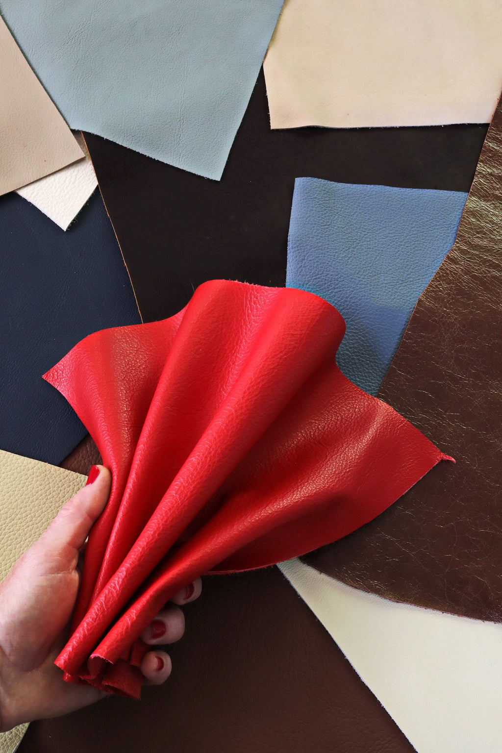Leather Remnants for Sewing, Upholstery leather scraps, mix soft offcuts, random assortment thickness 1.0-1.6mm 1 kg(2 lbs)- 2 kg(4 lbs)B123