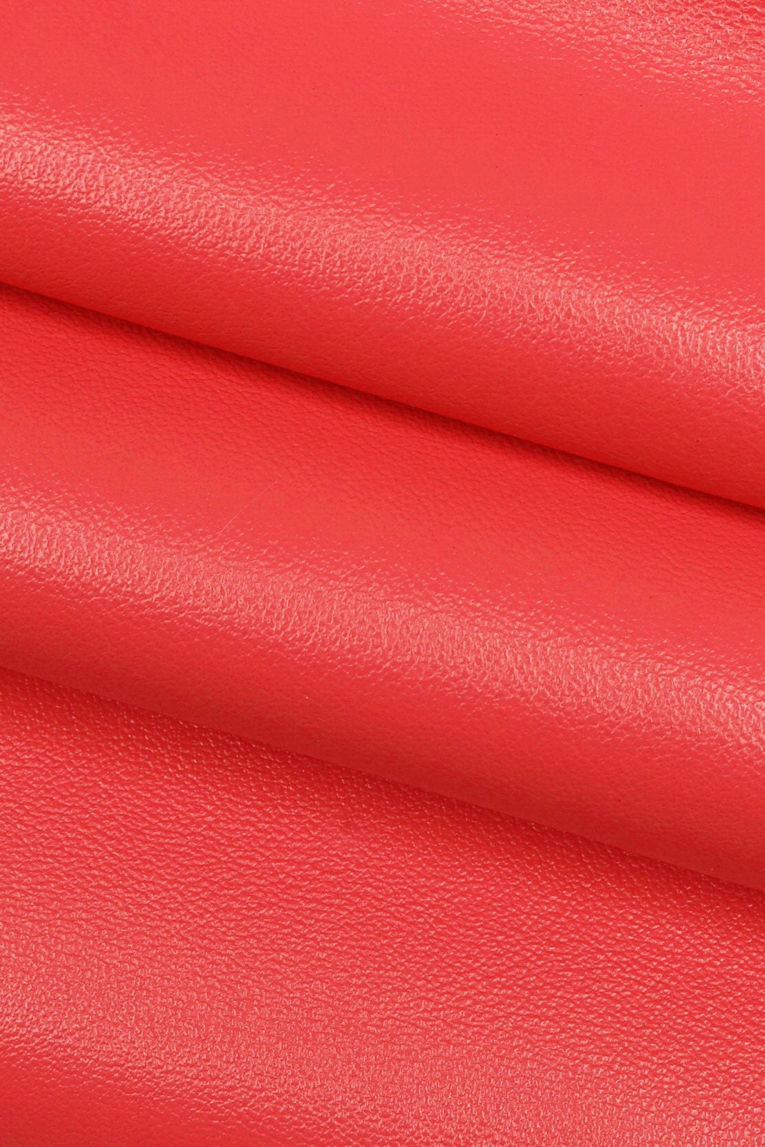 Dark Pink Fuchsia Leather Hide – Soft Pebble Grain Full Grain Cowhide for Handmade Bags and Leathercraft B15091-TU La Garzarara