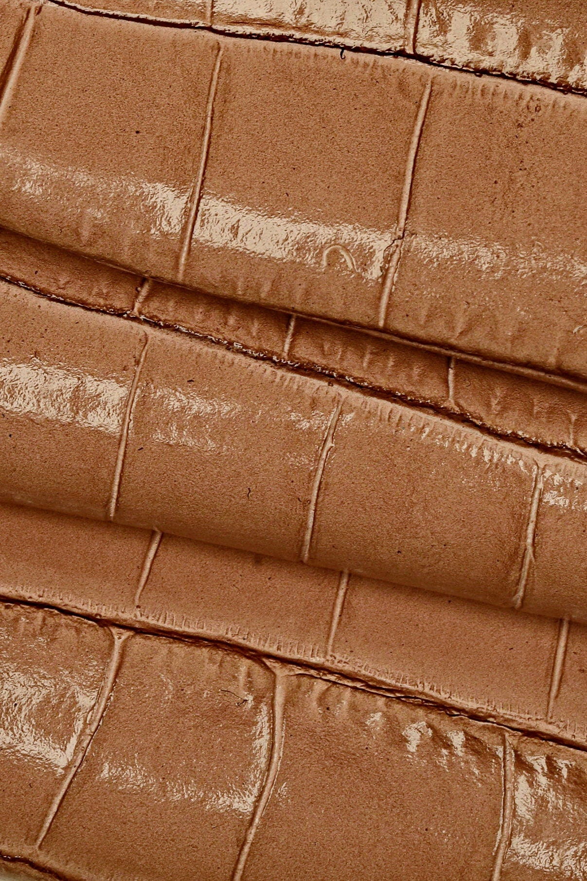Luxurious Pink Taupe Crocodile Embossed Leather Hide - High Quality Craft Material B15078-ST La Garzarara
