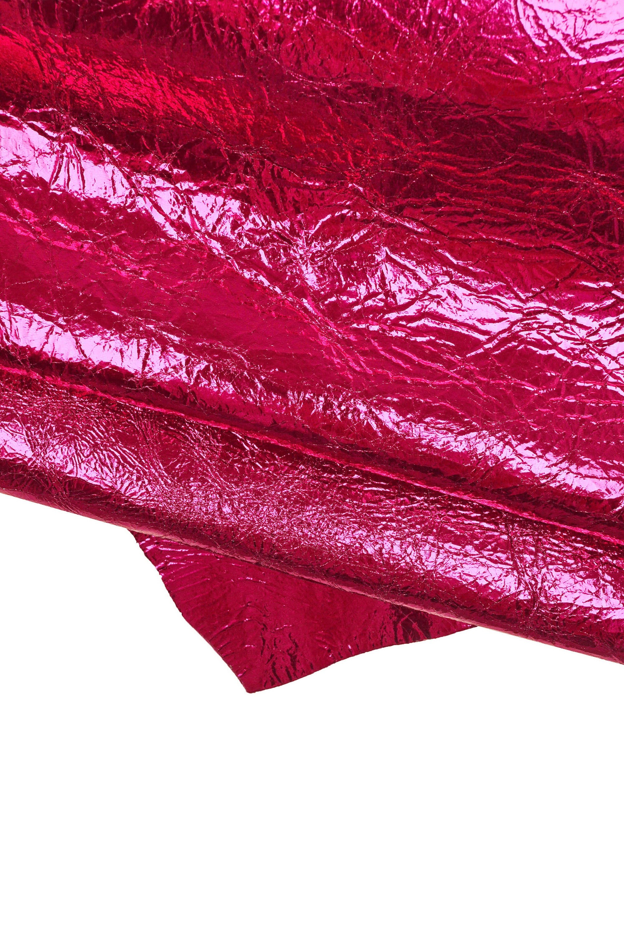 Metallic fuchsia lamb leather skin, crinkled shiny laminated leather finish, leather hide for creative surfaces B15328-MT La Garzarara
