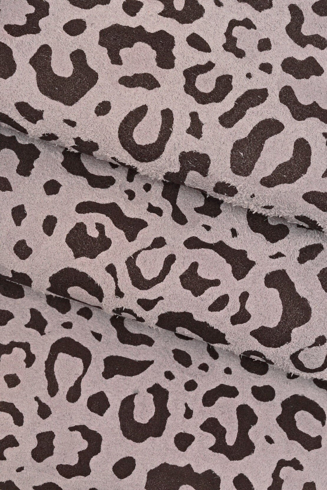 Luxurious Leopard and Cheetah Suede Skins, Smoky Grey with Lilac Accents, Premium Quality B15402-ST La Garzarara