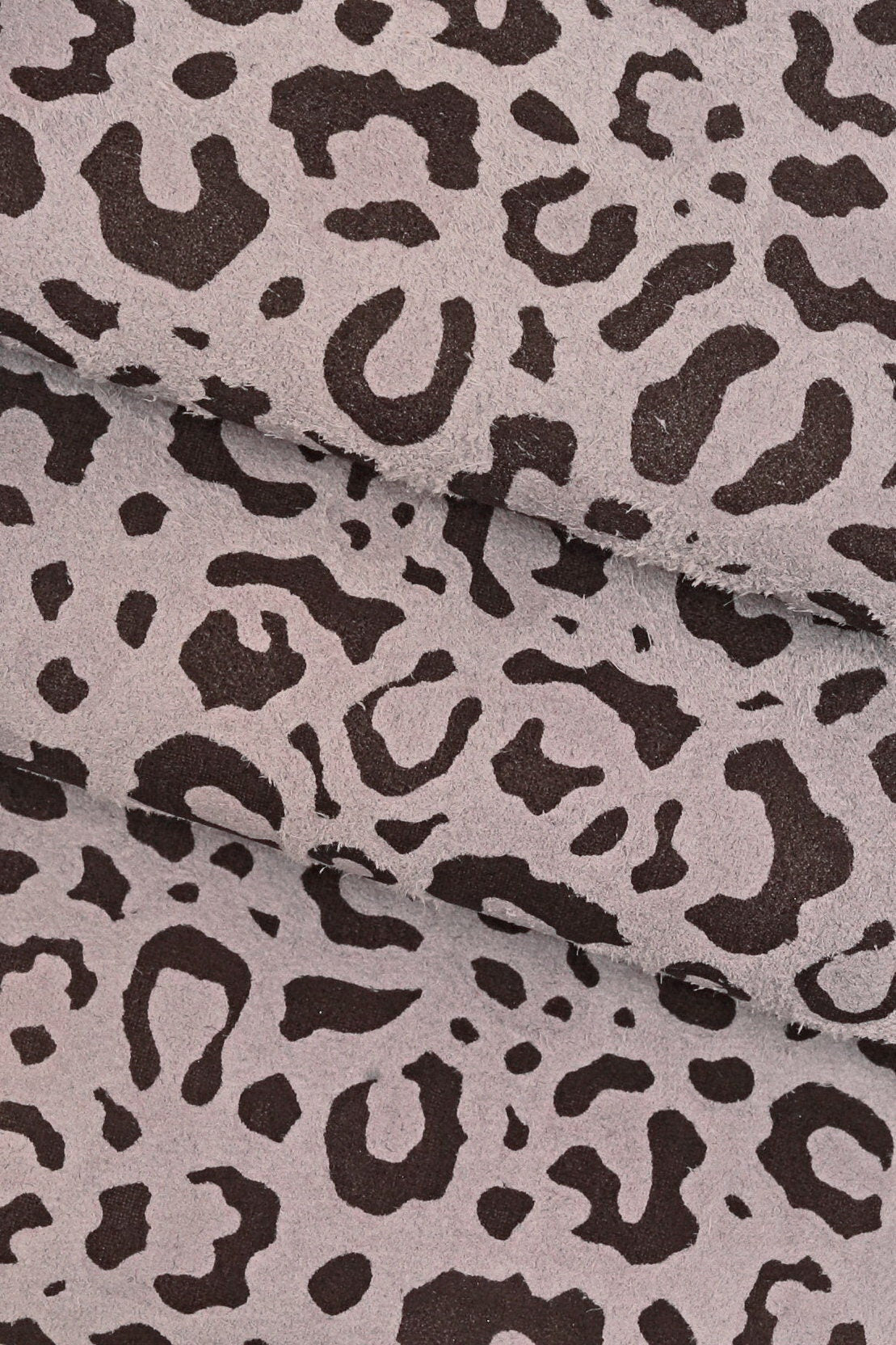 Luxurious Leopard and Cheetah Suede Skins, Smoky Grey with Lilac Accents, Premium Quality B15402-ST La Garzarara