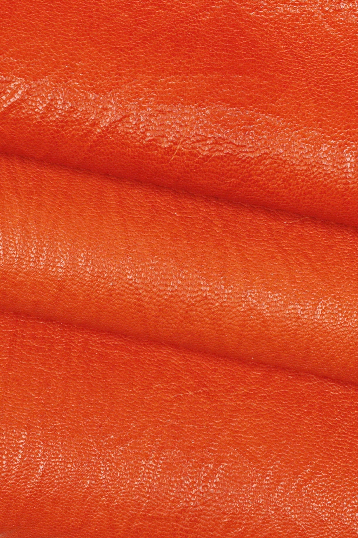 Various Wrinkled Vintage Leather Hides, Sporty Embossed Goatskin, Soft Textured Skins B15596-VT La Garzarara