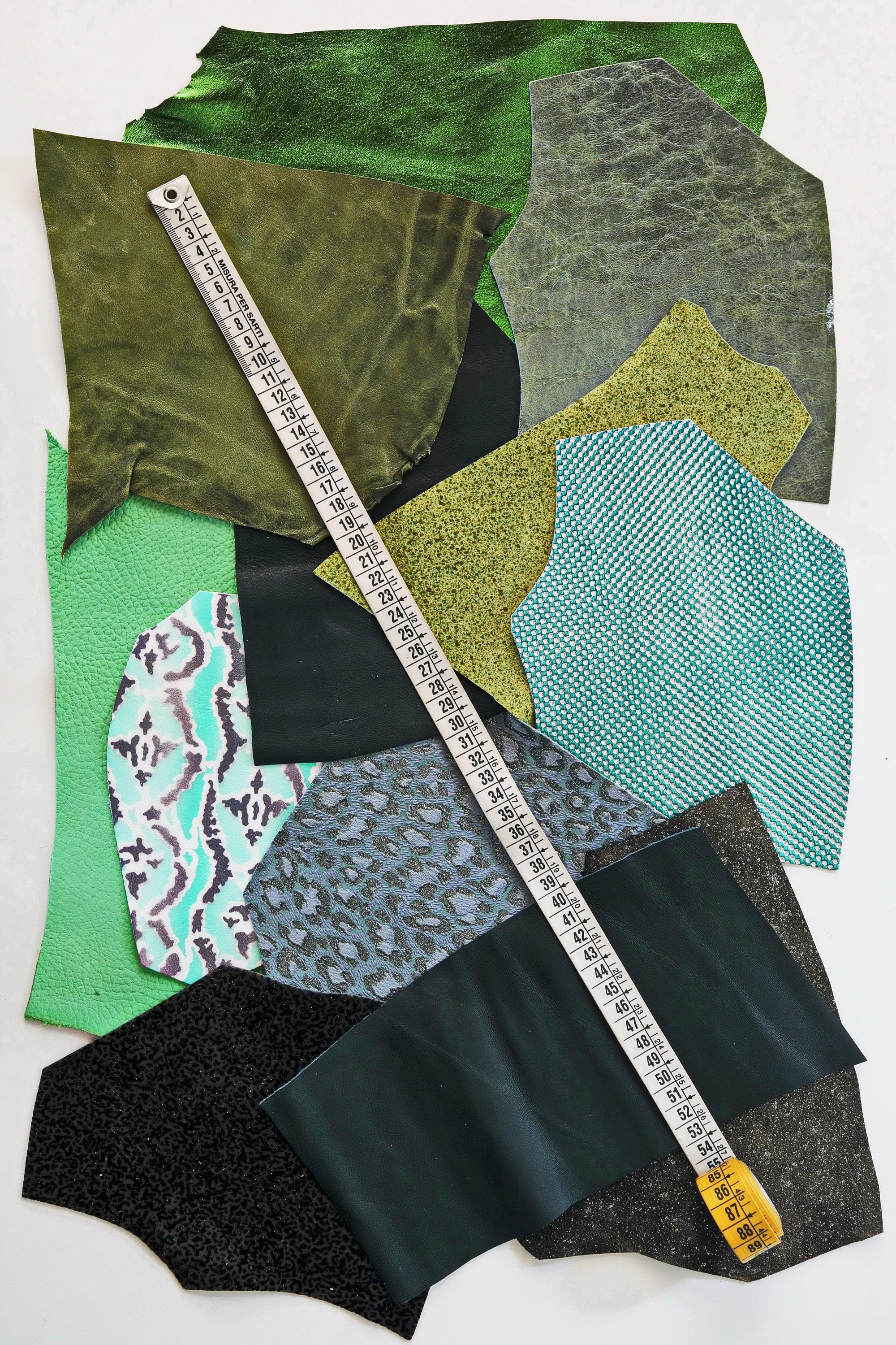 Assorted Green Scraps, Decorative Leather Pieces, Metallic Printed and Grain Offcuts for Accessories and Crafts B1290-RC La Garzarara