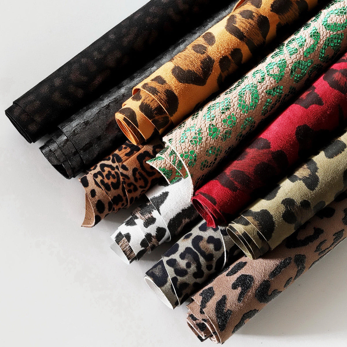 Leather scraps - LEOPARD textures, foils and softnes various, italian leather pieces 1 lbs B1460-RC La Garzarara