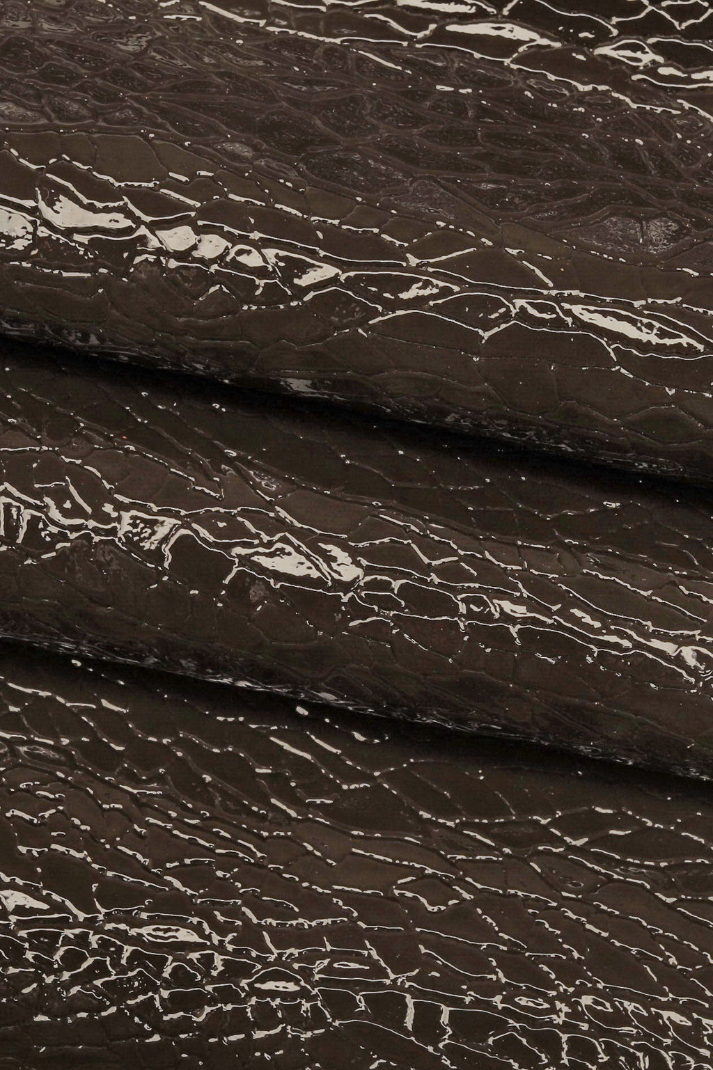 Petroleum green and dark grey PATENT leather hide, crackle like printed cowhide, glossy calfskin, medium softness B15875-ST La Garzarara