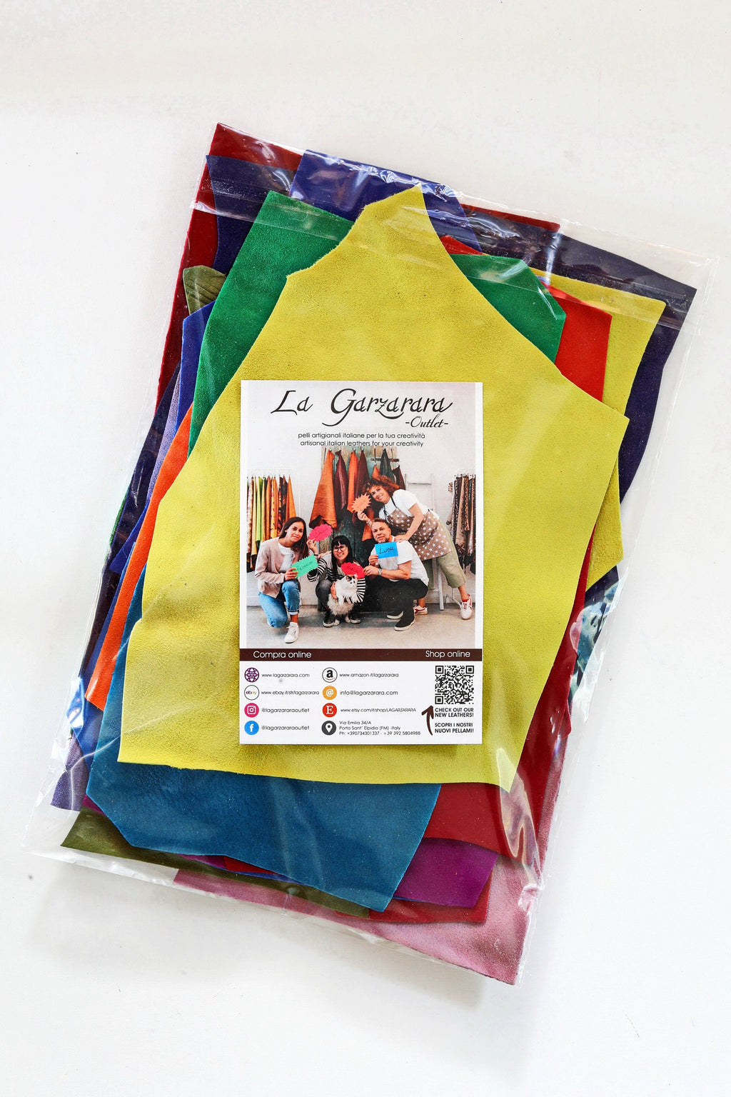 Leather SCRAPS bag, suede in BRIGHT colors, smooth and solid tones leather pieces 0,7 lbs(0,300 kg) - 1 lbs (0,500 kg) B1503-RC 