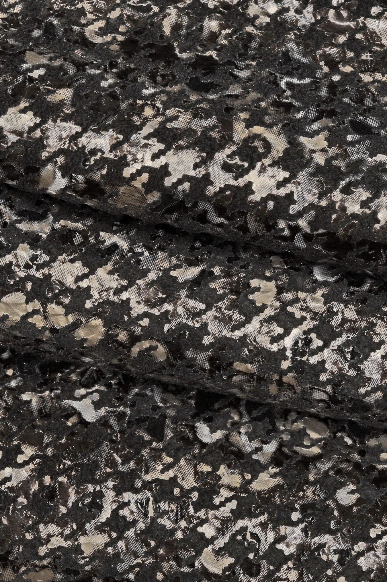 PIED de poule textured leather skin, brown blue gray metallic printed goatskin, bright soft skin B16026-MT(st) La Garzarara