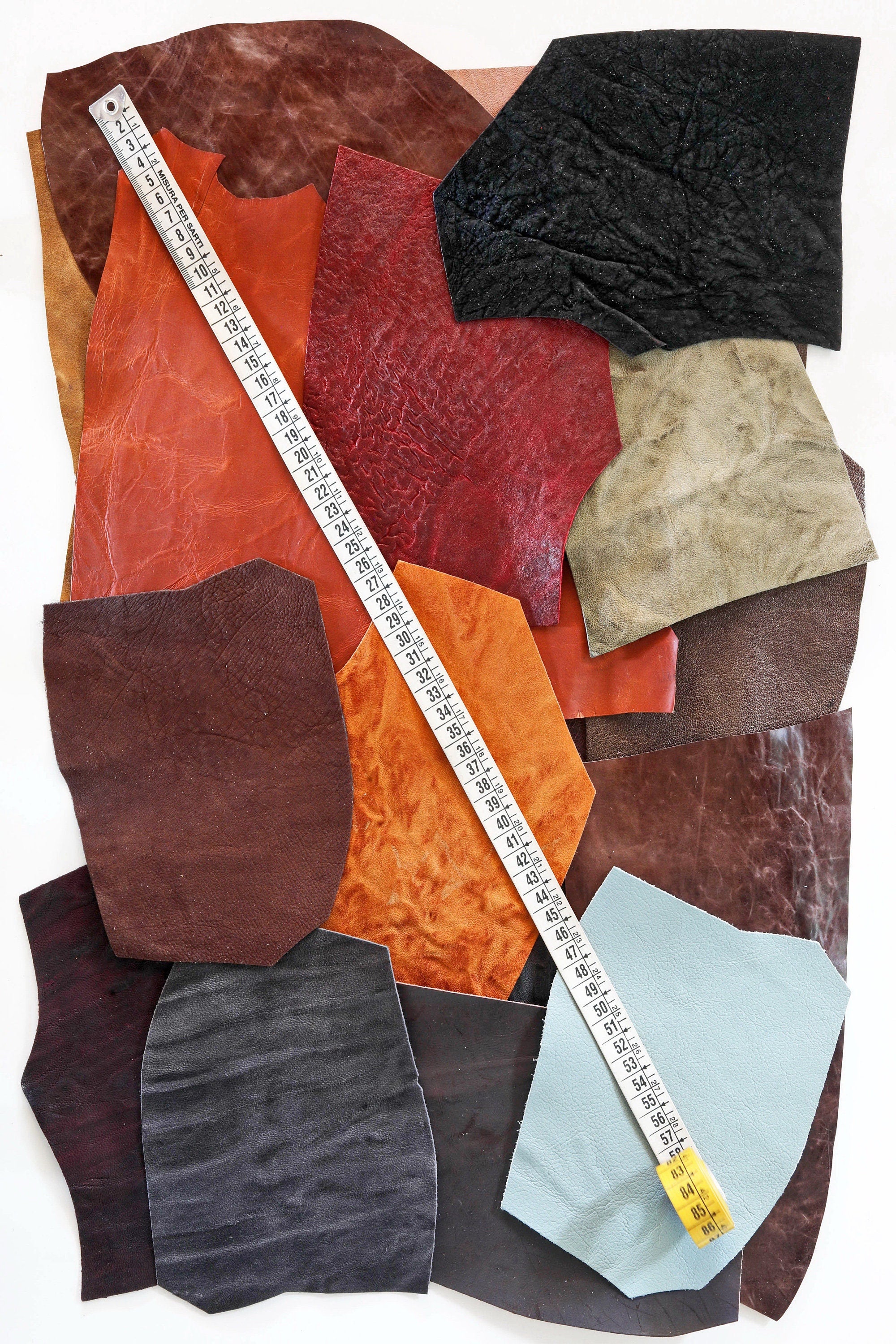 Washed Vintage Leather Scraps, Aged Distressed Pieces, Assorted Colors and Natural Finishes Offcuts B1503-RC La Garzarara