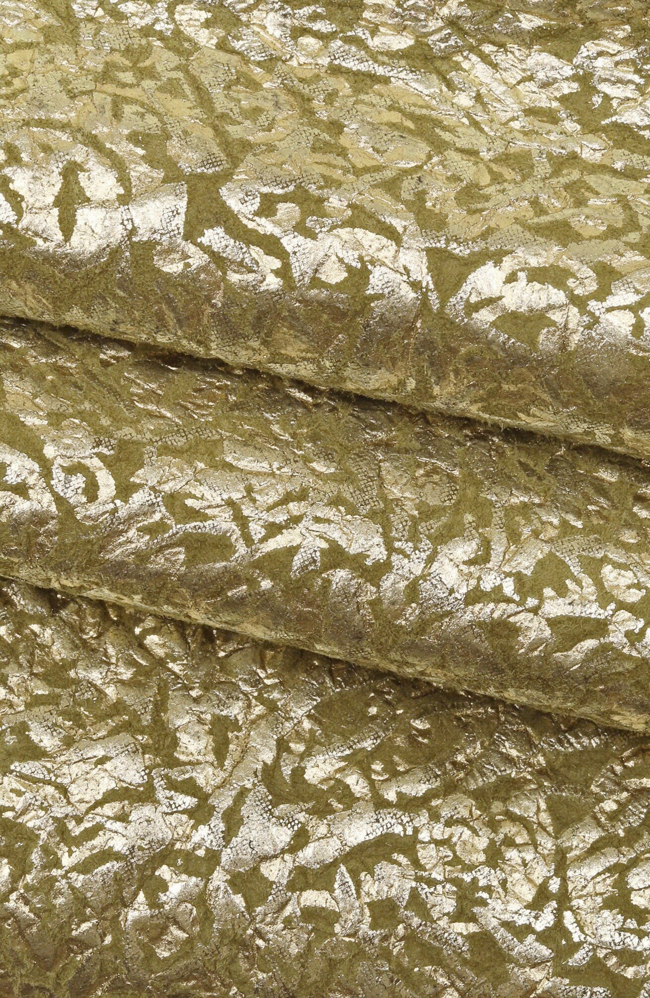 Raised print goatskin leather, green beige metallic stamped skin, bright embossed nubuck goat B15999-MT(ST) La Garzarara