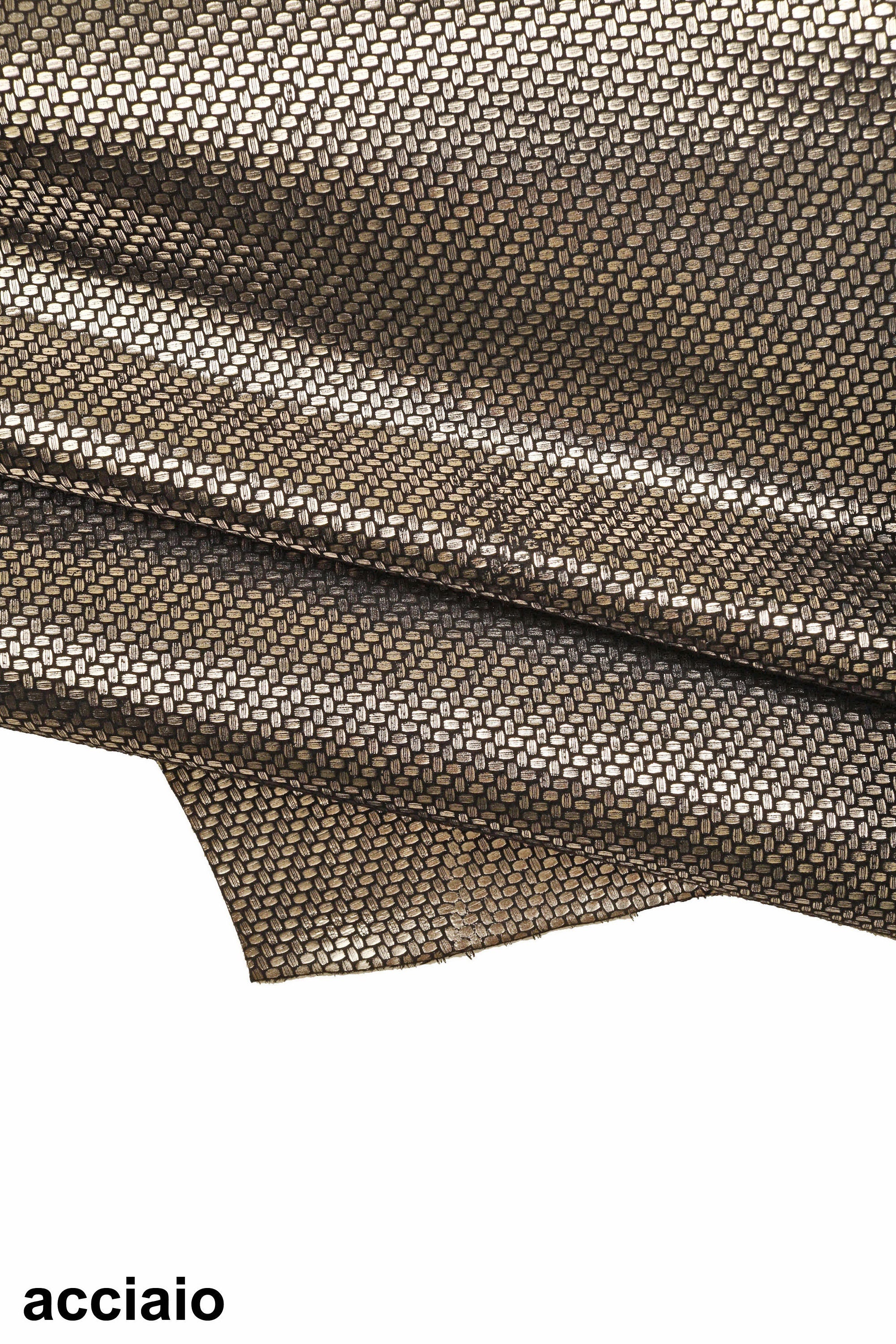 Geometric METALLIC leather skin, light gold, bronze, pink, green, steel textured goatskin, soft printed suede B16150-MT(st) La Garzarara