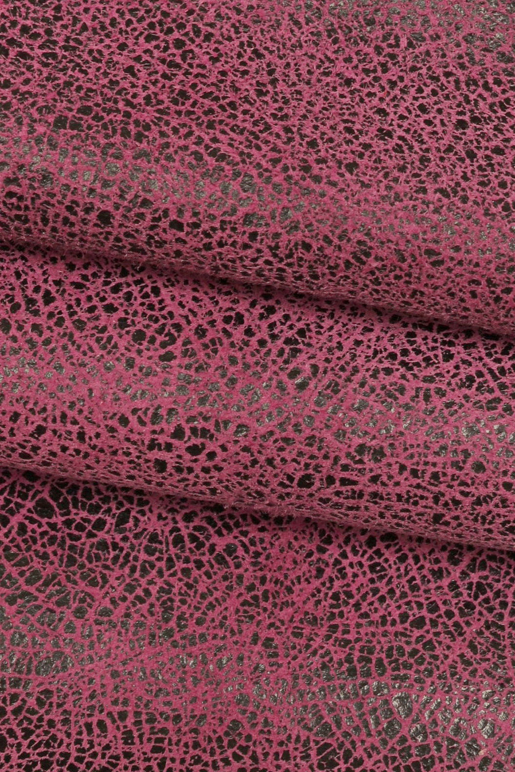 Crackle leather hide distressed texture, vintage effect leather skin for bags and accessories B16121-ST La Garzarara