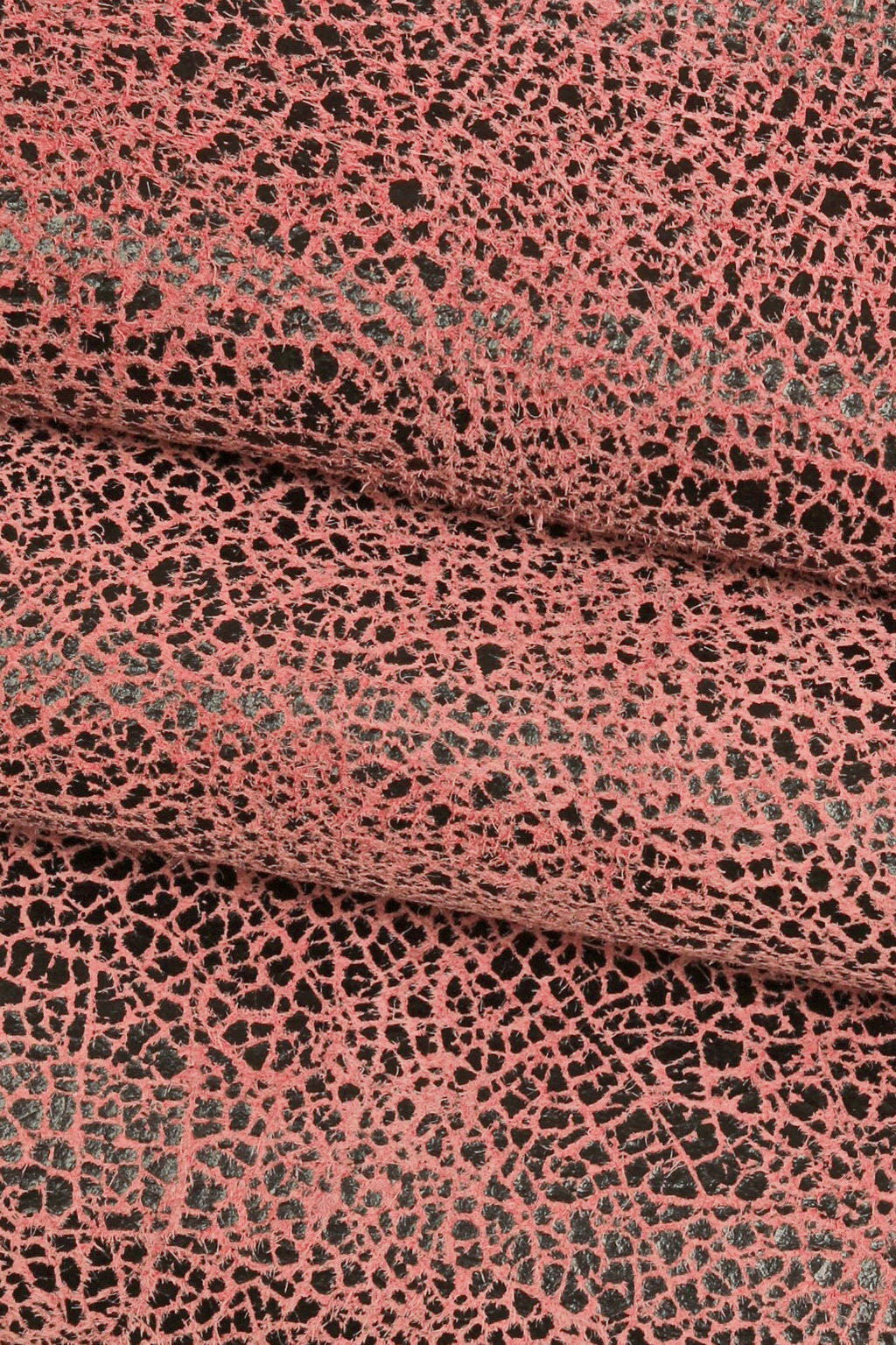 Crackle leather hide distressed texture, vintage effect leather skin for bags and accessories B16121-ST La Garzarara