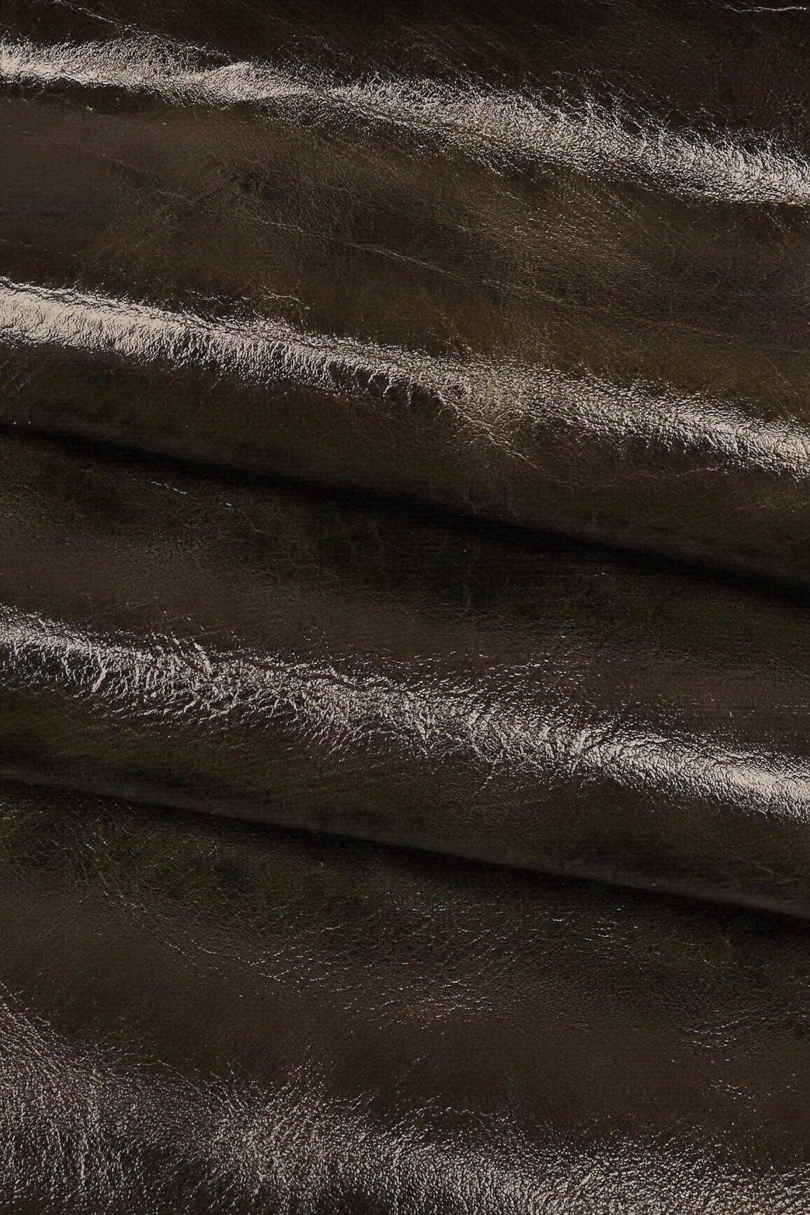 Gray pull up calf leather skin, soft glossy cowhide hide with light dark tone variation 0.7–1.0 mm B16372-VT La Garzarara