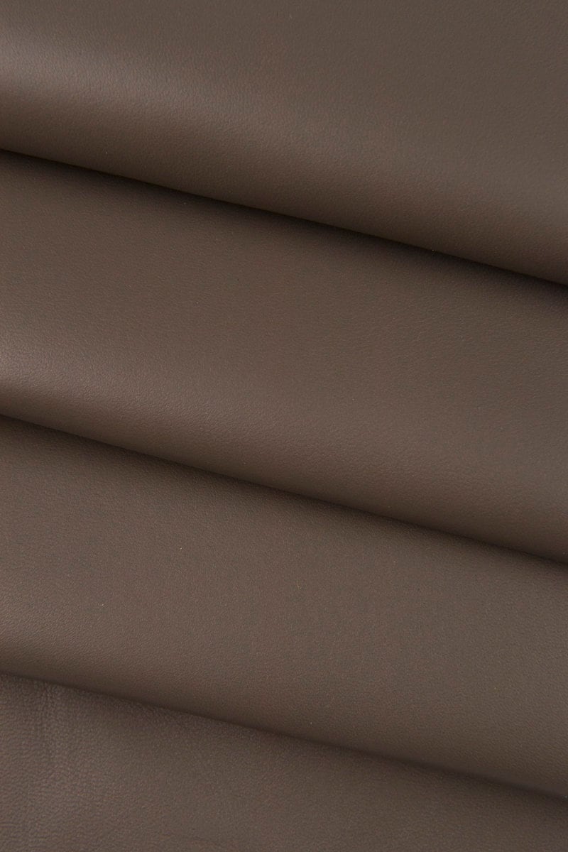 Soft LAMBSKIN NAPPA leather skin hide olive taupe, smooth 0.8-1.0 mm garment leather for jackets B16473-TU La Garzarara
