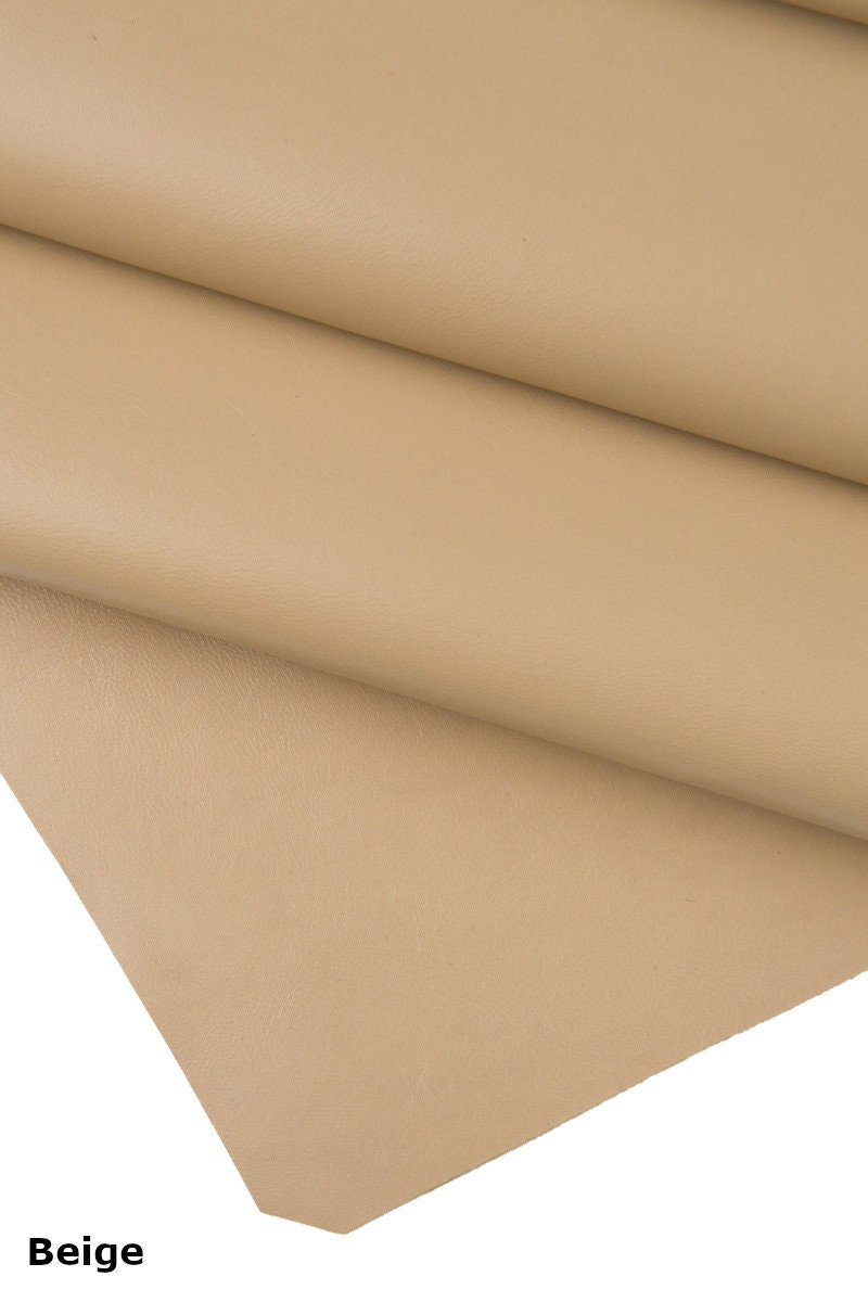 Supple quality hazelnut lambskin leather hide – natural tobacco, smooth sot nappa sheep skin 0.8-1.0 mm B16472-TU La Garzarara