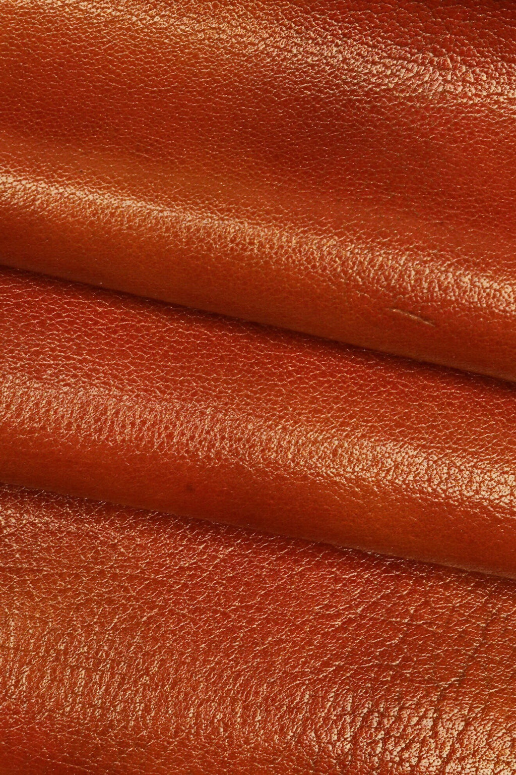 Satin brick red leather skin, rust pebble grain goatskins, glossy soft vintage hide B16394-VT La Garzarara
