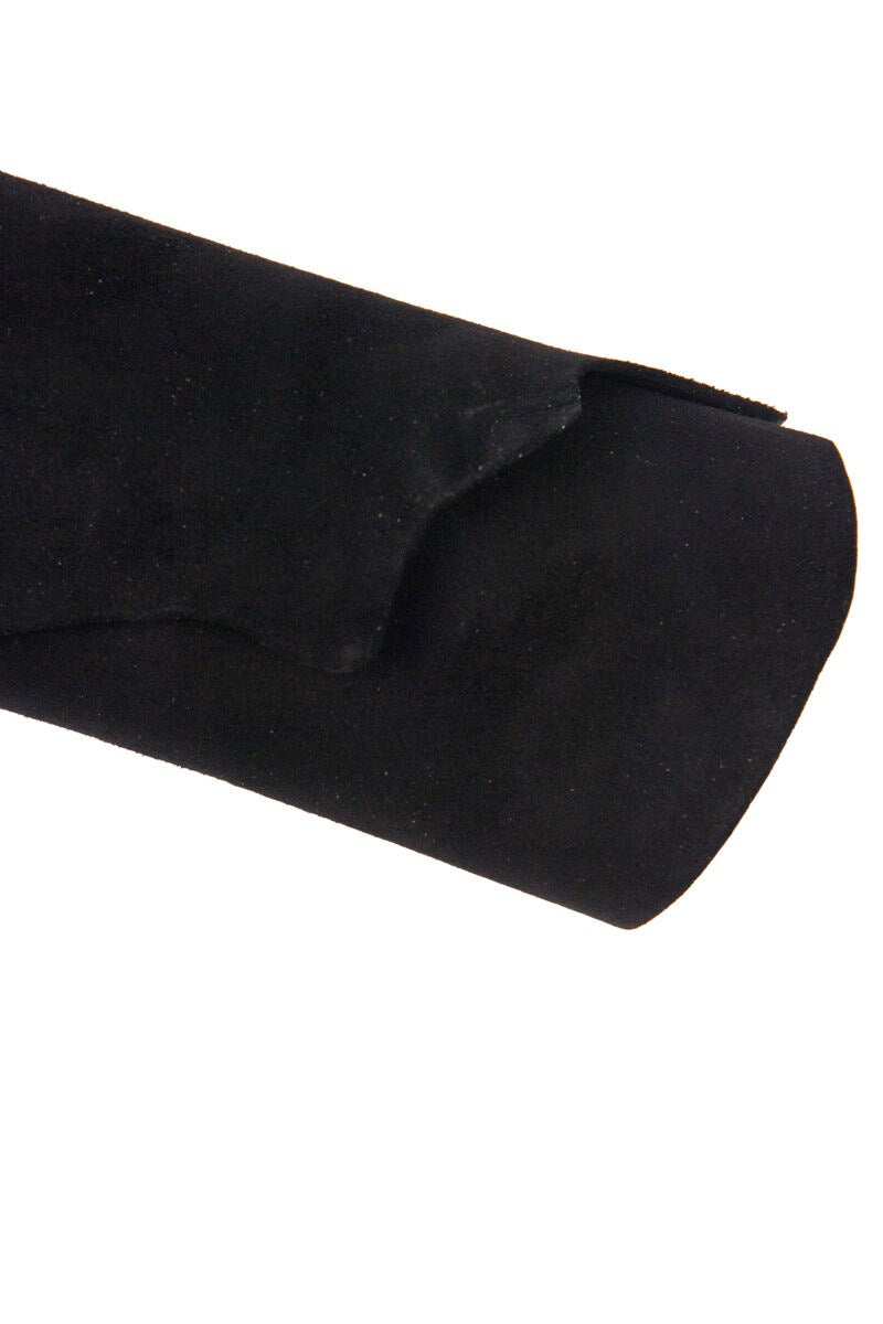Black SUEDE Goat leather skin, classic soft suede hide, Black silky velvety goatskin 0.7 0.9 mm B16429-TB La Garzarara